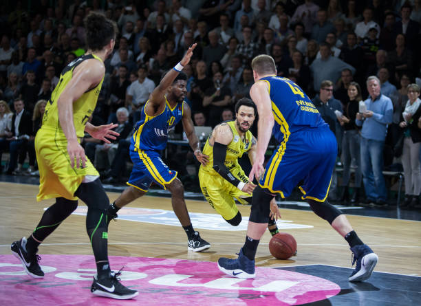 罗伯逊晋级 罗伯逊晋级